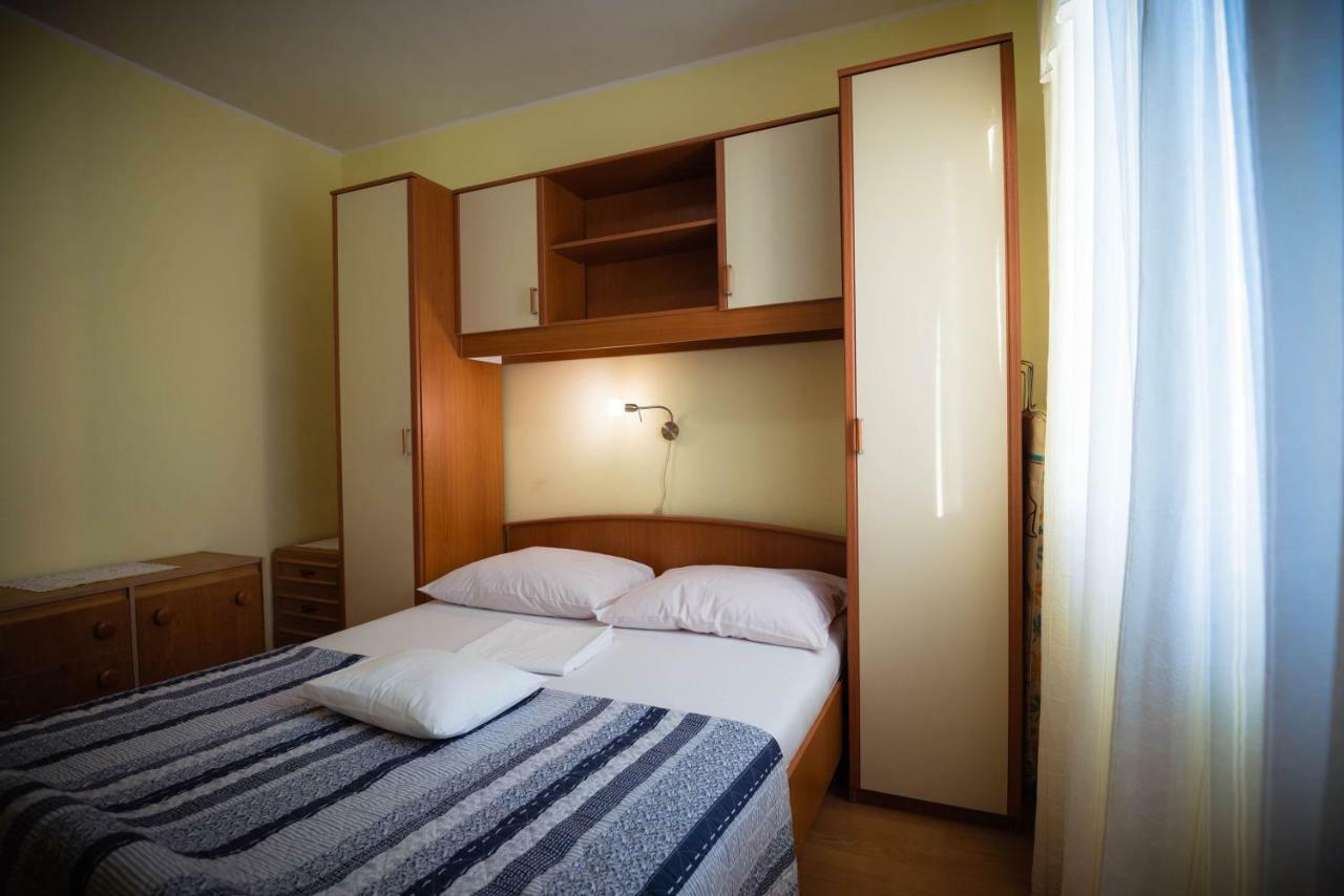 Apartmani Bare I Danica Гребастика Экстерьер фото